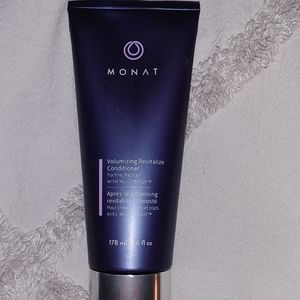 Monat volumizing conditioner